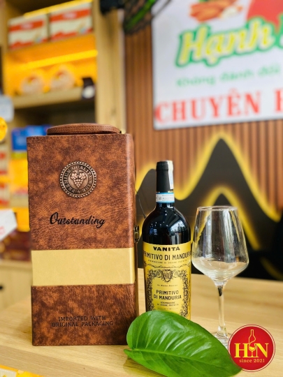 Rượu vang Ý Vanitá Primitivo Di Manduria DOP