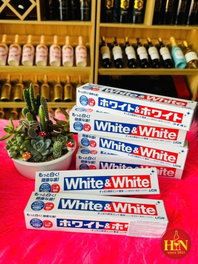 Kem đánh răng white white (150g)